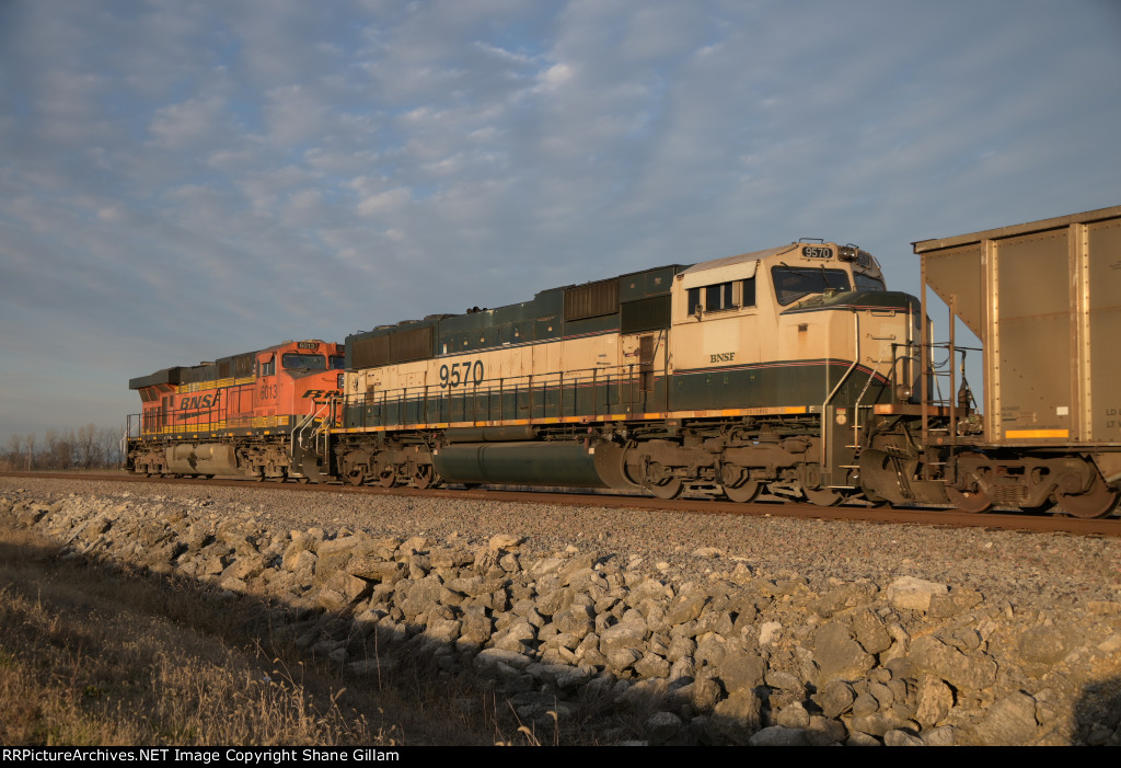 BNSF 9570